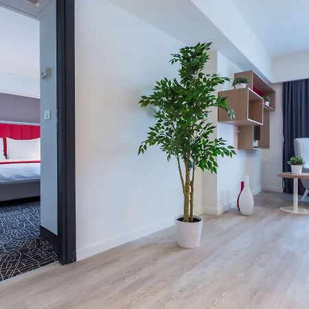 Park By Radisson & Aparthotel