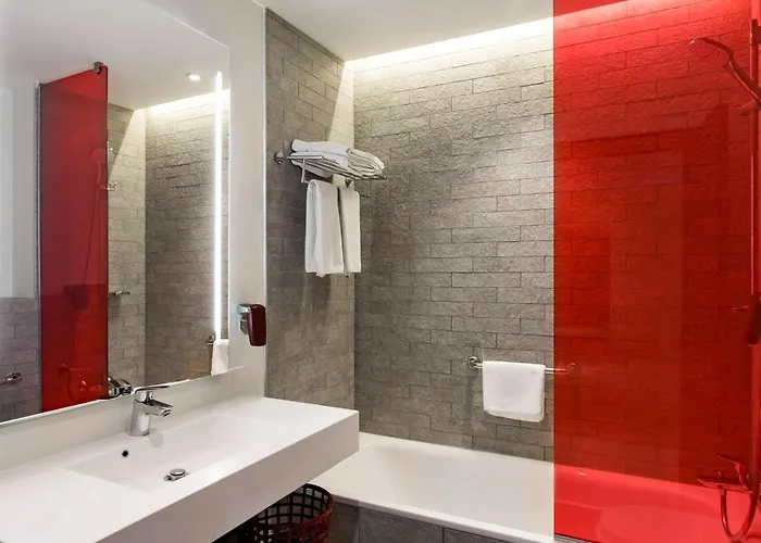 Park By Radisson & 4*