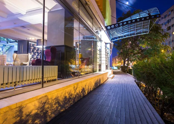 Park By Radisson & 4* Bukarest