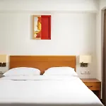 Park By Radisson & מלון דירות
