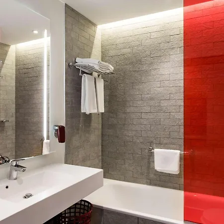 Park By Radisson & 4*