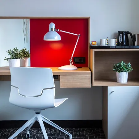 雷迪森布加勒斯特酒店公园公寓式酒店 4* 布加勒斯特