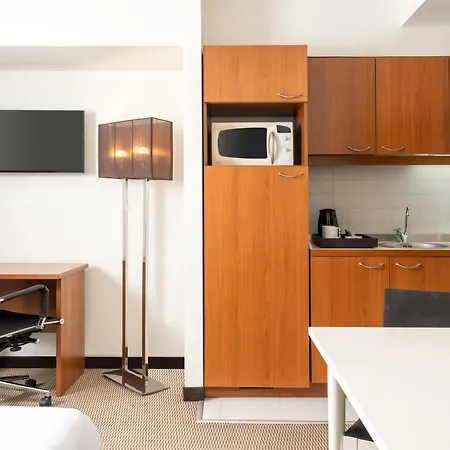 Park By Radisson & 4* Bucarest