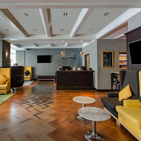 Park By Radisson & 아파트호텔 4*