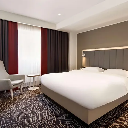 Park By Radisson & 4* 부쿠레슈티