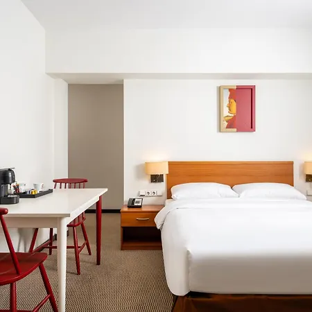 아파트호텔 Park By Radisson & 4*
