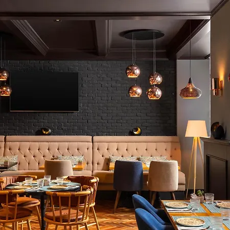 아파트호텔 Park By Radisson & 4*