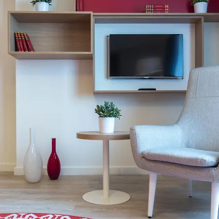 パーク バイ ラディソン ＆ レジデンス アパートホテル 4*