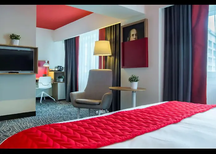 Park By Radisson & 4*