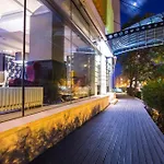 Park By Radisson & 4* Bucareste