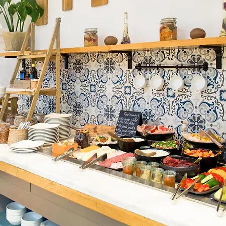 Park By Radisson & 4*