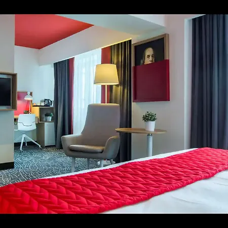 Park By Radisson & 4*